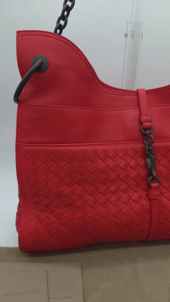 Bottega Veneta La Belle Vie Beverly Bag Vesuvio Red Intrecciato Leather, photo 2 of 24
