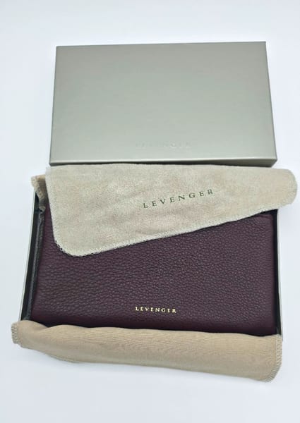 Levenger Burgundy Leather Zip-Around Wallet, Credit Card Slots