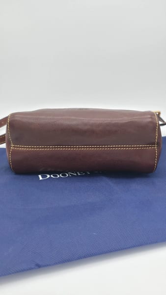 Dooney & Bourke Florentine Leather Crossbody Bag Brown Red Lining Zip, photo 9 of 11